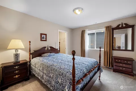 Bedroom - 9229 5th Dr SE, Everett, WA 98208 photo 4 of 6