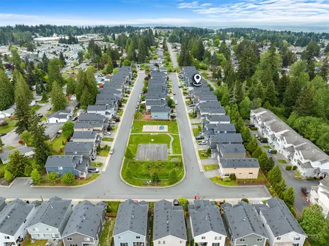 View/Area - 9229 5th Dr SE, Everett, WA 98208 photo 4 of 4