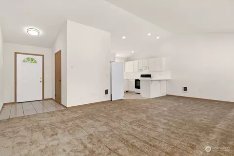 10304 1st Dr SE, Everett, WA 98208 photo 3