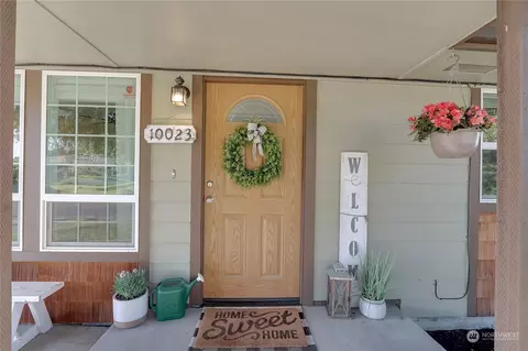 10023 98th St SW, Lakewood, WA 98498