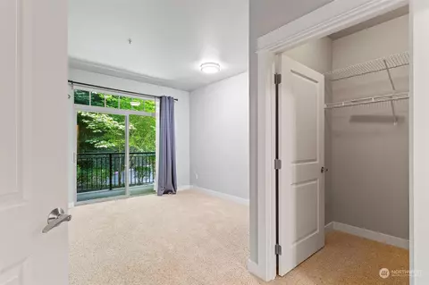 Bedroom - 15700 116th Ave NE #110, Bothell, WA 98011 photo 2 of 5