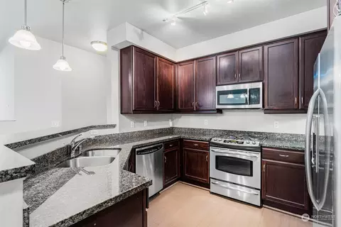 Kitchen - 15700 116th Ave NE #110, Bothell, WA 98011 photo 1 of 2