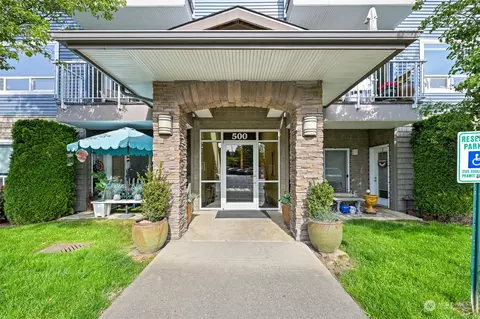 500 Darby Dr #202, Bellingham, WA 98226