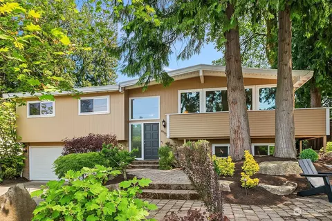 6302 129th Ave SE, Bellevue, WA 98006