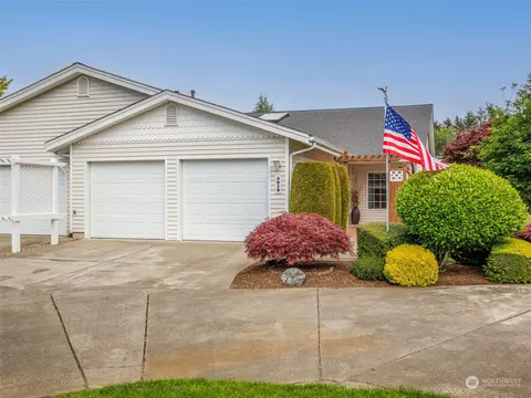 4828 Stratford Ln SE, Olympia, WA 98501