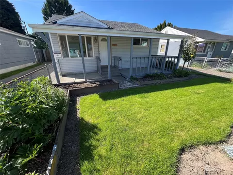 Exterior - 279 Beech St, Longview, WA 98632 photo 2 of 10