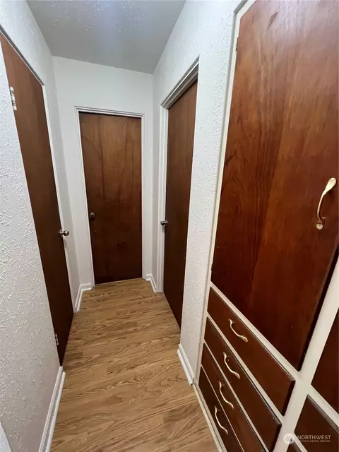 Entry Way - 279 Beech St, Longview, WA 98632 photo 1 of 1