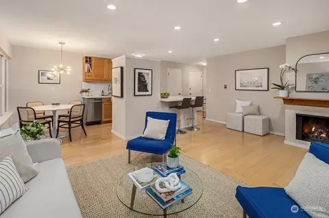 2524 Boyer Ave E #332, Seattle, WA 98102