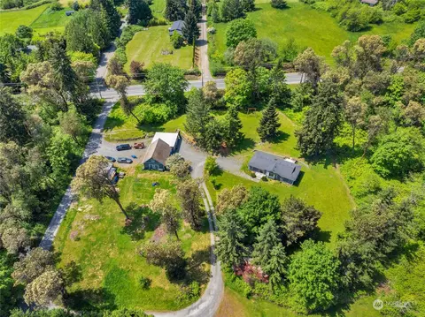9716 SW 212th St, Vashon, WA 98070