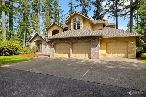 23762 SE 253rd Pl, Maple Valley, WA 98038