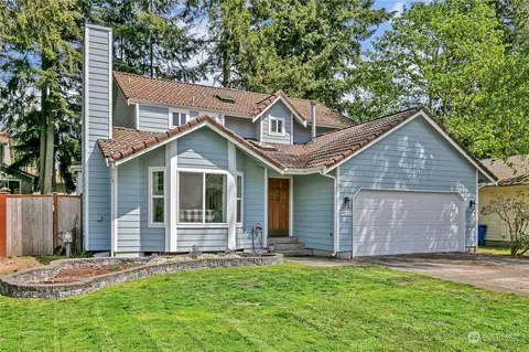 9322 Classic Dr NE, Lacey, WA 98516
