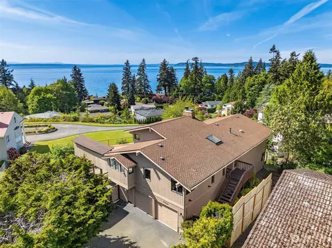 7826 175th St SW, Edmonds, WA 98026