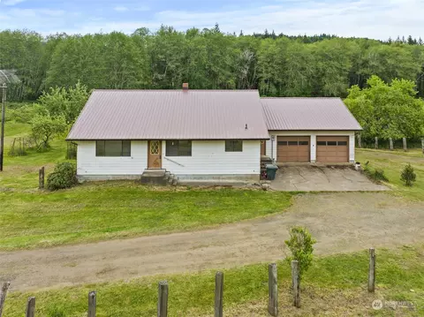 12 Breen Rd, Raymond, WA 98577