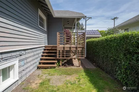 357 N 82nd St, Seattle, WA 98103 photo 22