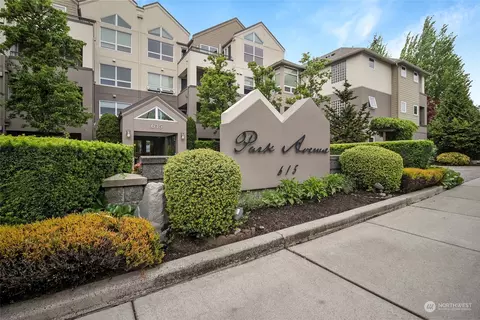 615 6th St #210, Kirkland, WA 98033