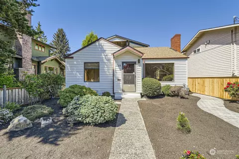 730 N 67th St, Seattle, WA 98103