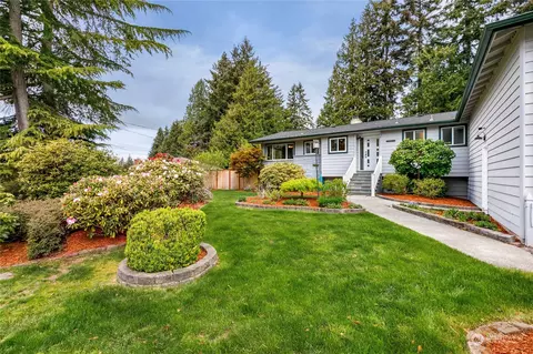 8821 228th St SW, Edmonds, WA 98026