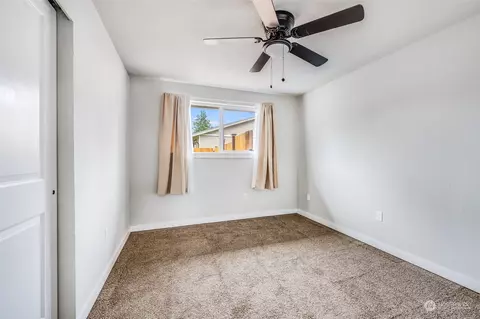 Bedroom - 17124 6th Ave E, Spanaway, WA 98387 photo 5 of 9