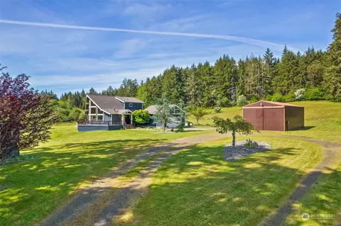 1423 E Benson Loop Rd, Shelton, WA 98584