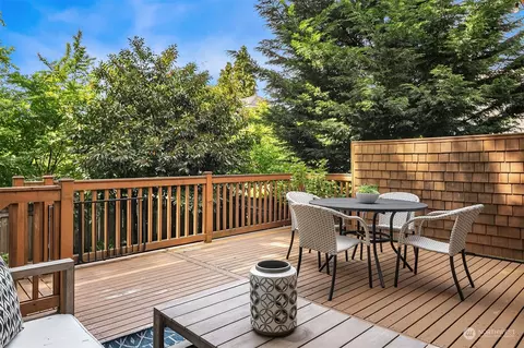 621 32nd Ave E, Seattle, WA 98112 photo 15