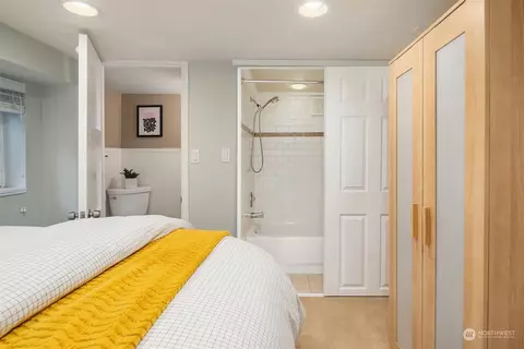 621 32nd Ave E, Seattle, WA 98112 photo 33