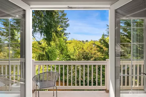 621 32nd Ave E, Seattle, WA 98112 photo 24