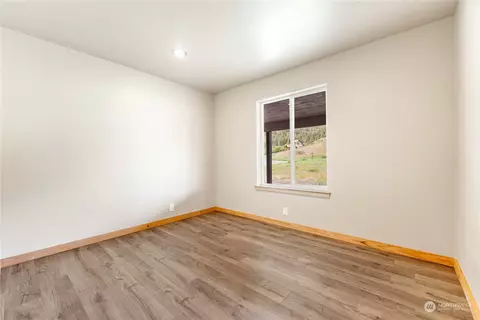 Bedroom - 417 Marie St, Twisp, WA 98856 photo 2 of 4
