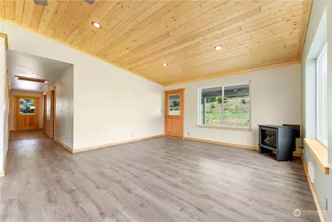 Living - 417 Marie St, Twisp, WA 98856 photo 3 of 4