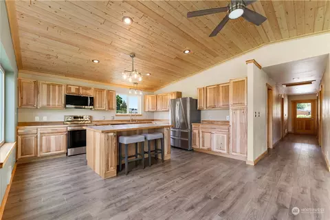 Kitchen - 417 Marie St, Twisp, WA 98856 photo 1 of 4