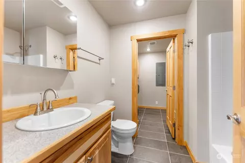 Bath - 417 Marie St, Twisp, WA 98856 photo 3 of 4