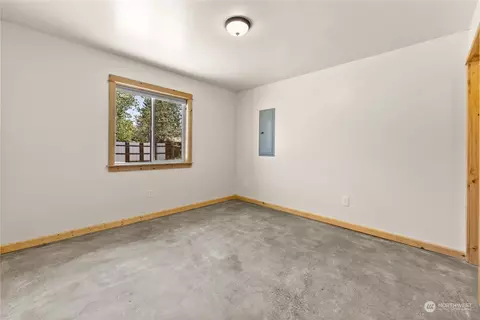 Bedroom - 1310 Riverside Ave, Twisp, WA 98856 photo 5 of 12
