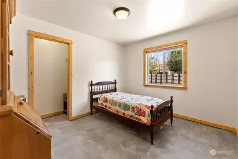 Bedroom - 1310 Riverside Ave, Twisp, WA 98856 photo 9 of 12