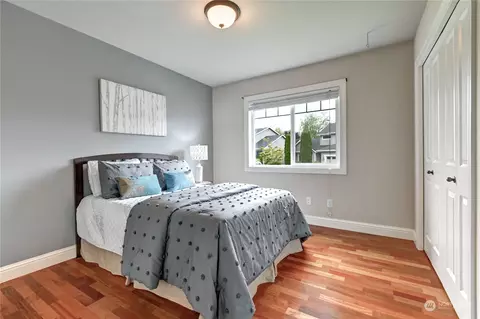 Bedroom - 16521 124th Ave NE, Bothell, WA 98011 photo 3 of 5