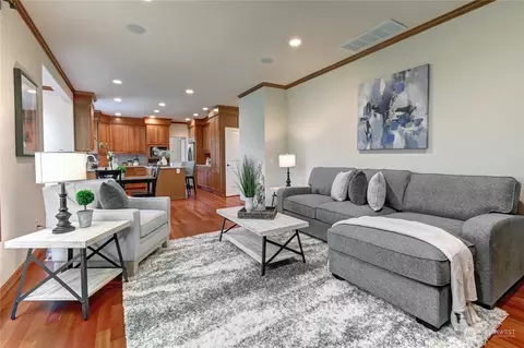 Living - 16521 124th Ave NE, Bothell, WA 98011 photo 3 of 5
