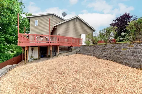 Exterior - 16521 124th Ave NE, Bothell, WA 98011 photo 7 of 7