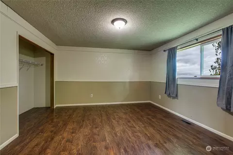 Bedroom - 8130 Gillies Rd, Everson, WA 98247 photo 2 of 2