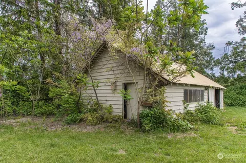 Exterior - 8130 Gillies Rd, Everson, WA 98247 photo 4 of 5