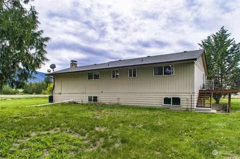 Exterior - 8130 Gillies Rd, Everson, WA 98247 photo 2 of 5