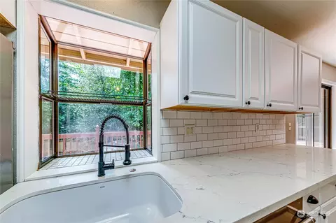 406 47th St SE, Everett, WA 98203 photo 9