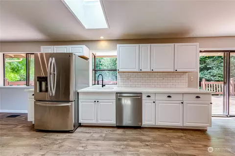 406 47th St SE, Everett, WA 98203 photo 8