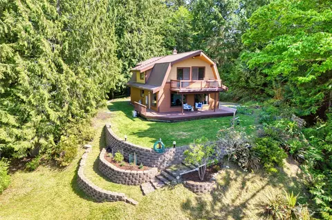 141 Cedar Hollow Dr, Port Angeles, WA 98362
