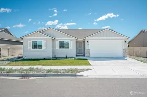 360 Emma Dr, Wenatchee, WA 98801