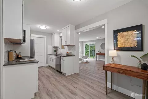 Entry Way - 22417 18th Ave SE, Bothell, WA 98021 photo 1 of 2