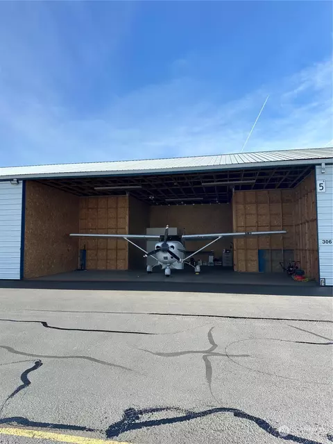 2131 E Street St NE #306, Auburn, WA 98002