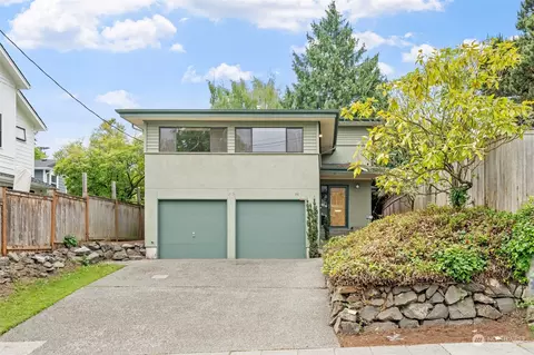 215 Newton St, Seattle, WA 98109