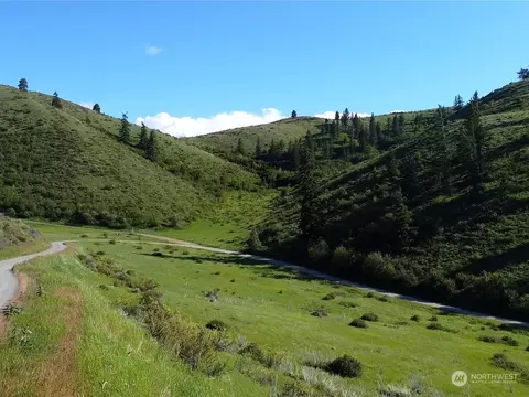 9500 Olalla Canyon Rd, Cashmere, WA 98815