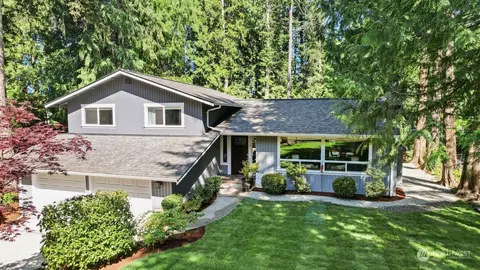 3715 108th St NW, Gig Harbor, WA 98332