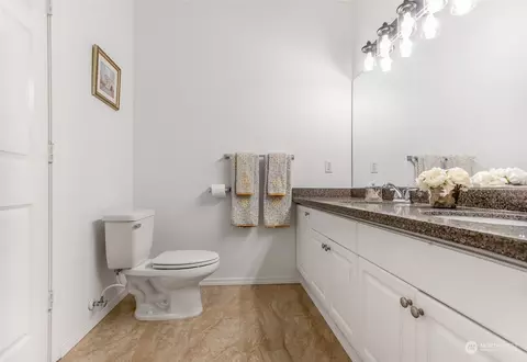 Bath - 13400 Dumas Rd #J1, Mill Creek, WA 98012 photo 3 of 4