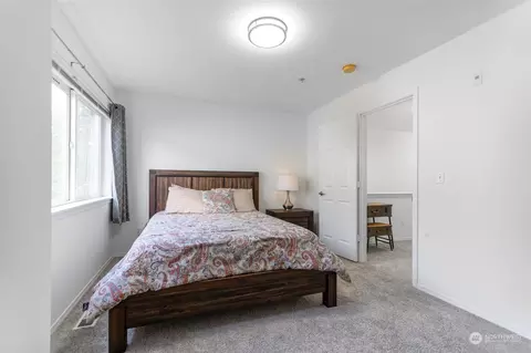 Bedroom - 13400 Dumas Rd #J1, Mill Creek, WA 98012 photo 4 of 8