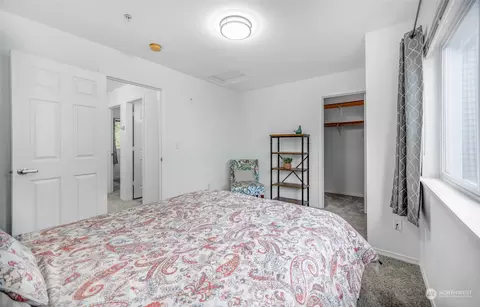 Bedroom - 13400 Dumas Rd #J1, Mill Creek, WA 98012 photo 6 of 8